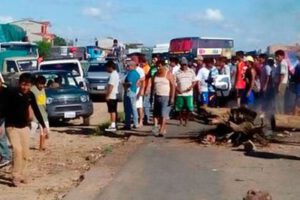 Pacificación en Yapacaní tras acuerdo de pobladores y autoridades