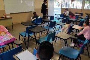 Clases semipresenciales en Cochabamba
