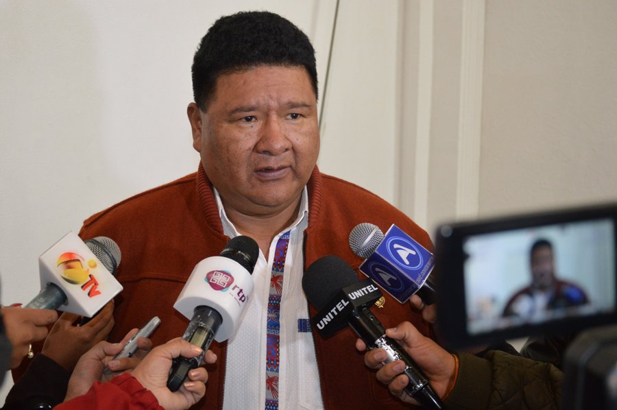 Mesa de diálogo para pacificar el país convocada por Sergio Choque