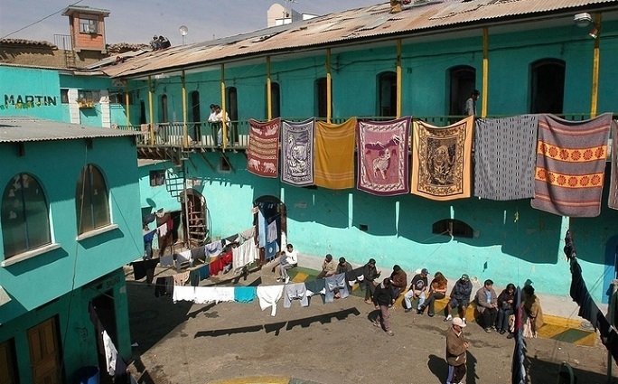 Corrupción en centros de reclusión en Bolivia