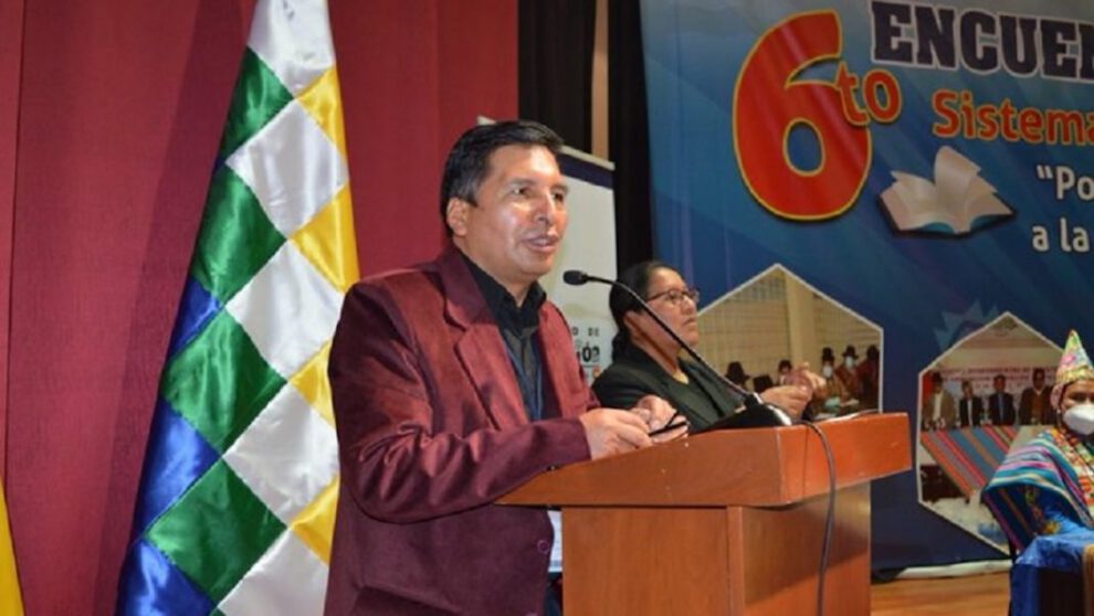 Colegios presenciales en Bolivia según el ministro de Educación, Adrián Quelca