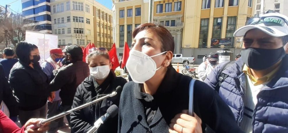 Paro virtual de 24 horas por respeto a unidades educativas en Oruro