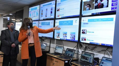 verificador de noticias Covid-19 presentado por Gabriela Alcón