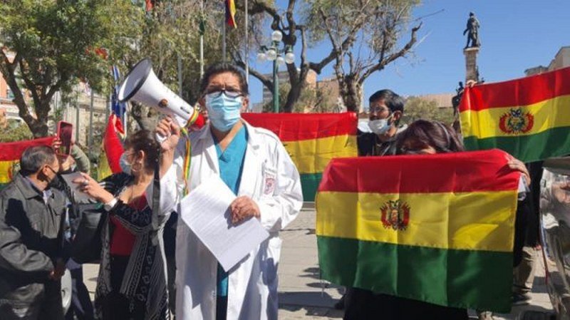 Ley de Emergencia Sanitaria y protesta del Sirmes en La Paz