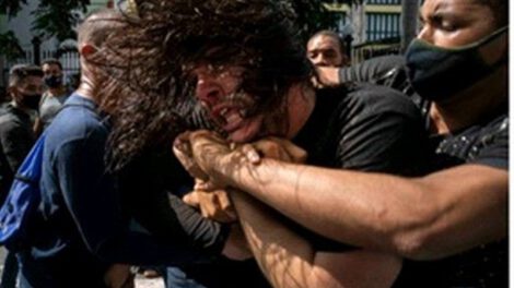 Sanciones a funcionarios de Cuba por brutales represiones