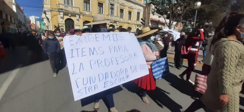 Oruro espera más de 200 ítems del Ministerio de Educación