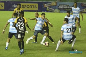 Blooming vs The Strongest en el fútbol boliviano