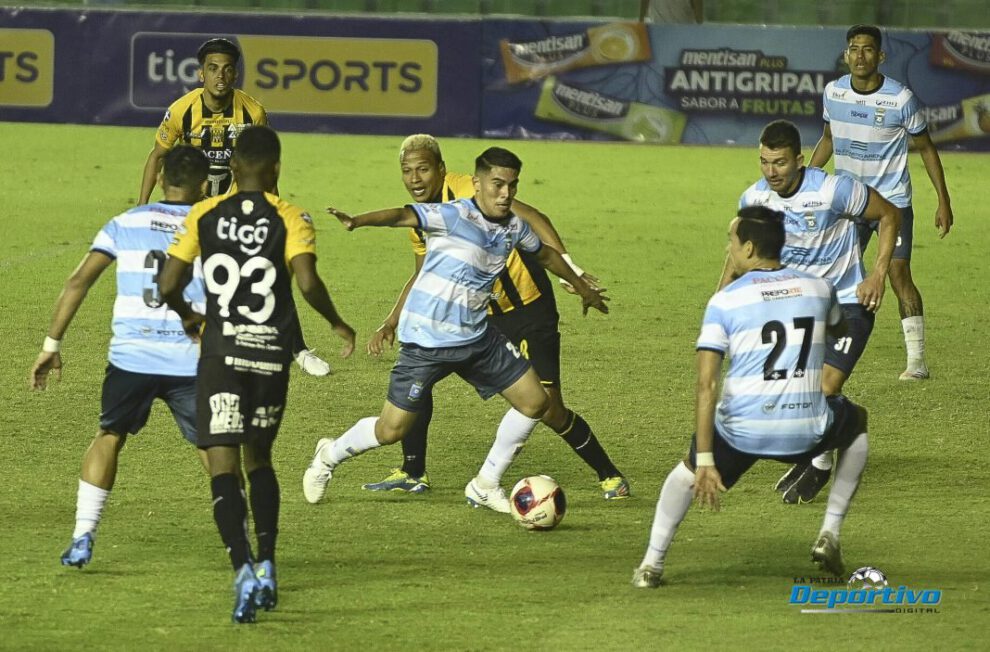 Blooming vs The Strongest en el fútbol boliviano