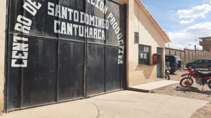 Reclusos de Uncía se niegan a ser vacunados por temor a convertirse en hombres lobo