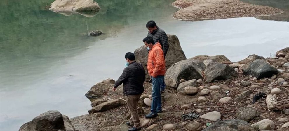 Contaminación de río en Bermejo por YPFB