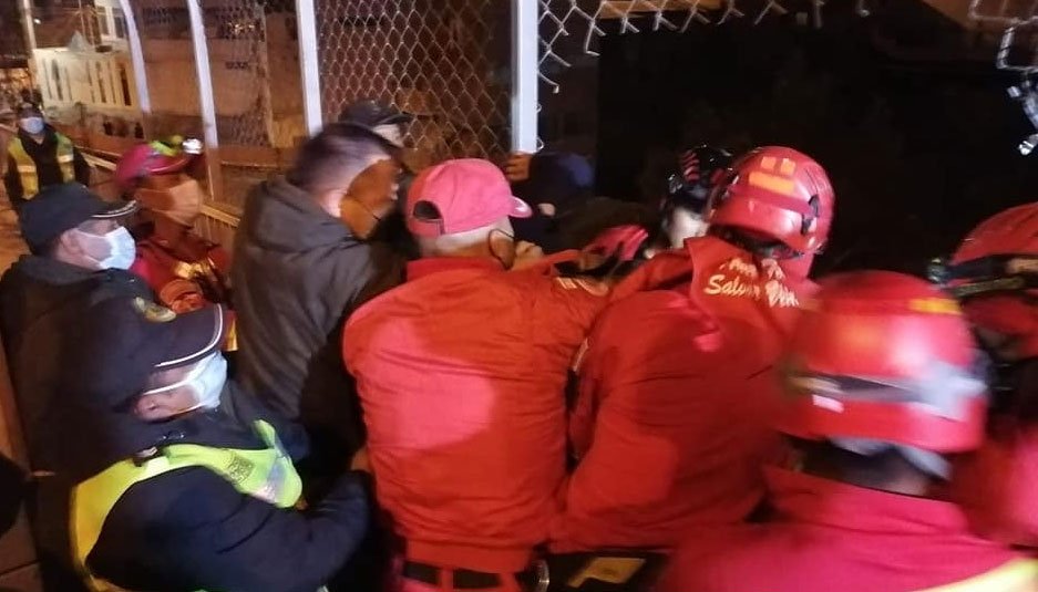 Salvan a una persona que intentó saltar desde el Puente de las Américas
