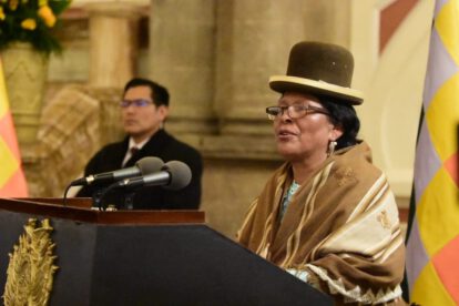 Nueva ministra de Culturas Martha Yujra