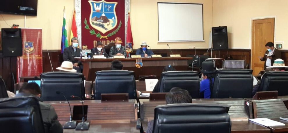 Bloqueo indefinido en Oruro
