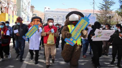 Vacunación Oruro en la campaña Juntos lo lograremos