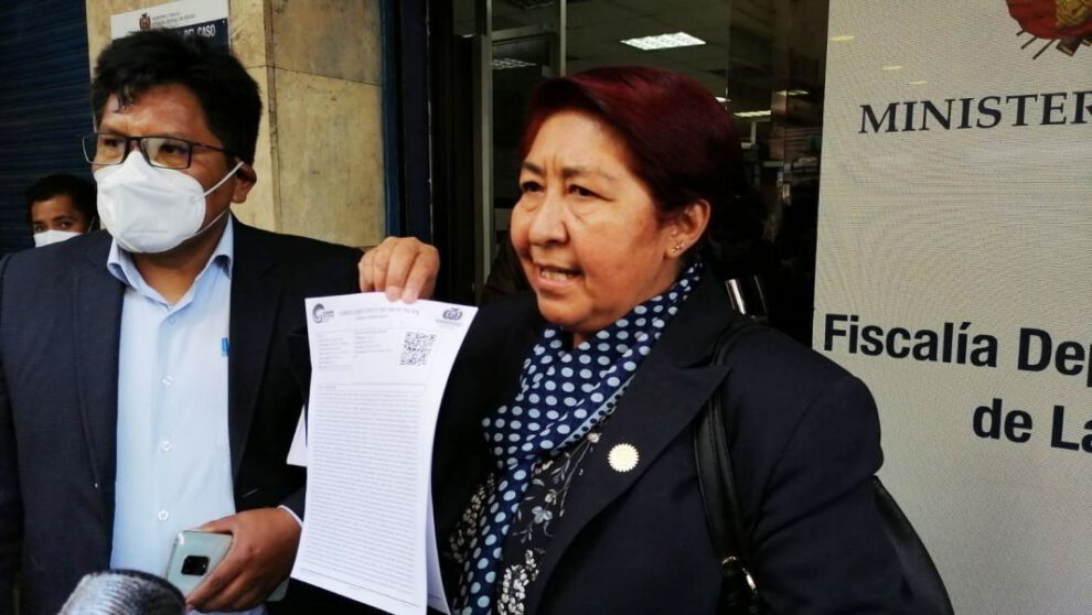 Denuncia penal contra Quelca por tráfico de influencias en el Sistema Educativo