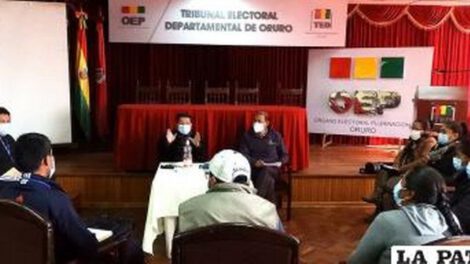 Gobierno Estudiantil Uru-Chipaya en la Nación Originaria