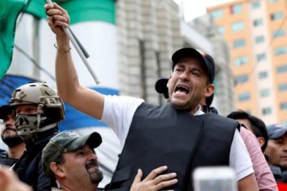Luis Fernando Camacho en el proceso de declaración ante la Fiscalía