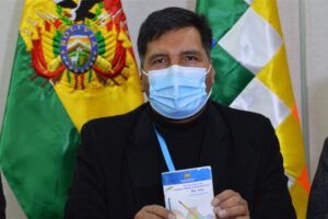 Ministro de Educación Adrián Quelca tras denuncia por tráfico de influencias