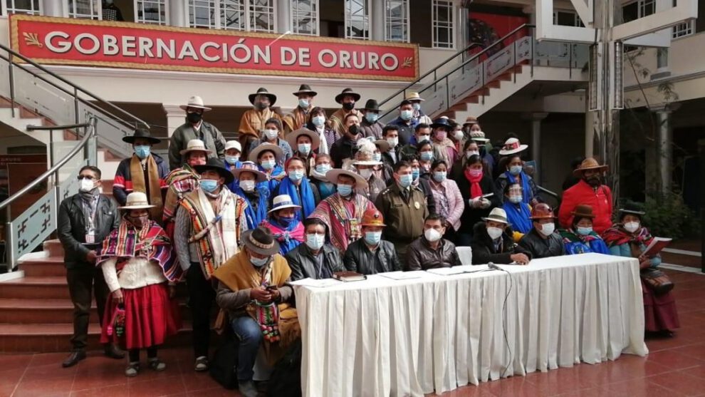 Dañan domos del Salar de Thunupa