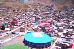 Huanuni aniversario con desfile y sesión de honor