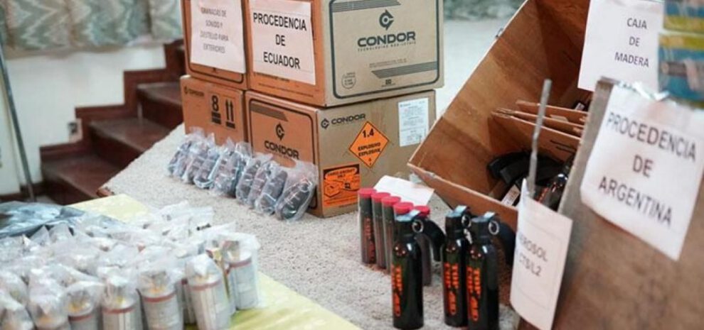 Envío de pertrechos desde Argentina