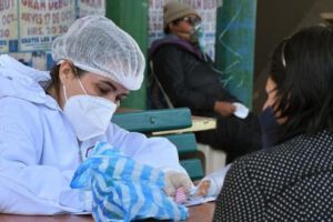 Covid-19 en Bolivia: más de un millar de contagios reportados