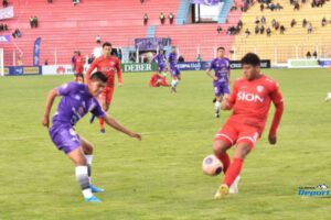 Real Potosí vs Royal Pari en el torneo Único de la División Profesional