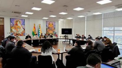 Conflicto entre Oruro y Potosí en reunión en La Paz