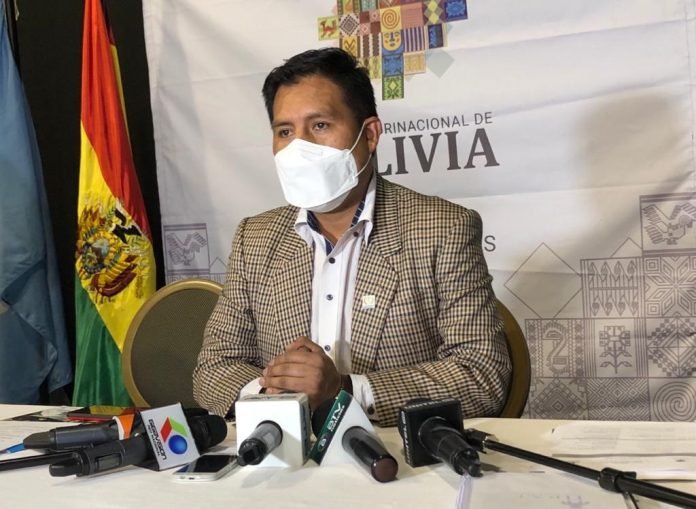 Ministro de Salud Jeyson Auza descarta variante Delta