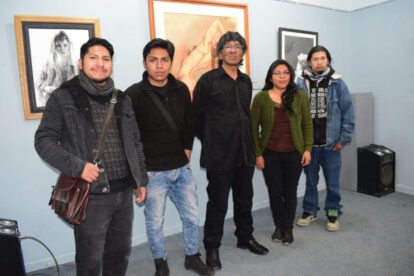 Exposición Identidades en el salón Valerio Calles