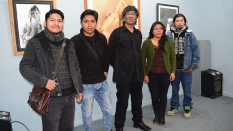 Exposición Identidades en el salón Valerio Calles