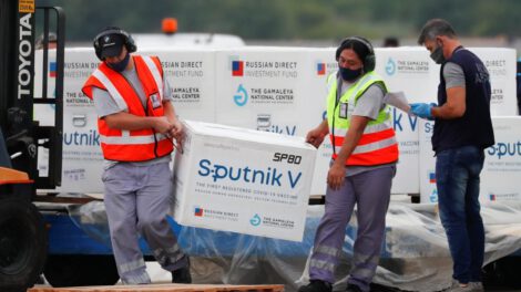 Vacunas Sputnik-V afectadas por retraso de entrega