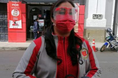 La secretaria General del Colegio Médico de Oruro, Carmen Alcalá, habla sobre la vacuna Sputnik-V