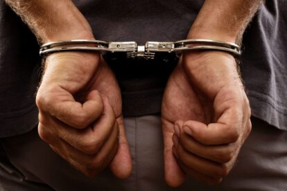 Profesor condenado por romance con alumna