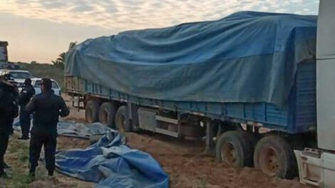 Contrabando en Santa Cruz: Camión con 47 toneladas de mercadería incautada