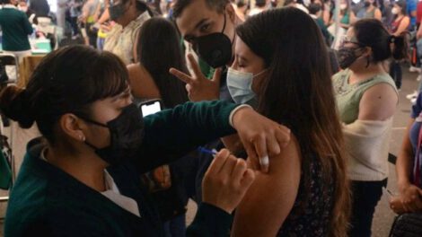 Vacunación contra el Covid-19 en jóvenes de 18 años en la ciudad de México
