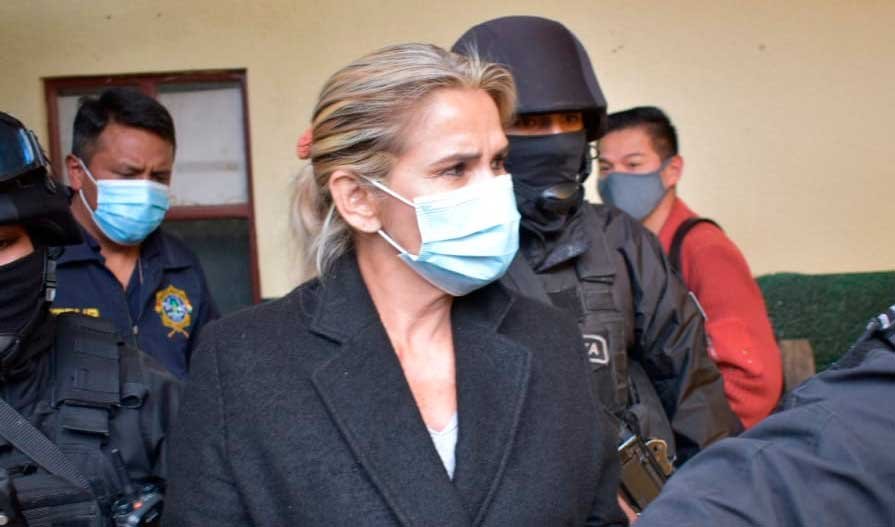 Detención preventiva de Añez por seis meses