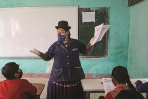 Migración de estudiantes de La Paz y El Alto al área rural para clases presenciales
