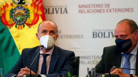 Vacunas AstraZeneca donadas por España a Bolivia