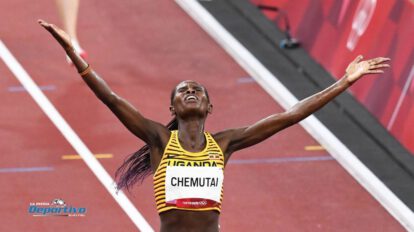 Chemutai gana el oro en la prueba 3.000 obstáculos damas