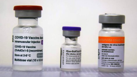 Eficacia de vacunas anticovid de Sinovac y Pfizer-BioNTech