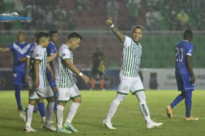 Oriente Petrolero golea a San José 4-0
