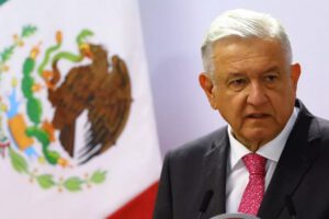 Gobierno mexicano demanda a armamentistas