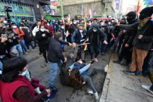 Conade suspende movilizaciones por agresiones físicas en La Paz