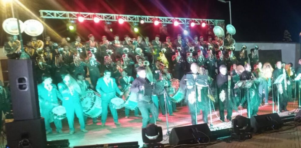 Serenata virtual Bolivia desde el Faro de Conchupata