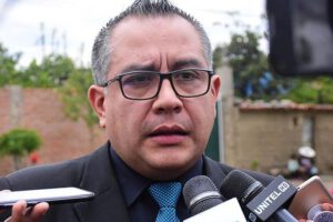 Nelson Cox advierte sobre consecuencias de enarbolar violencia contra el Gobierno