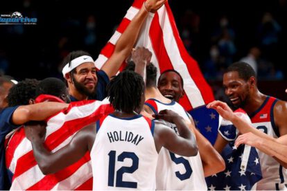 Festejo de los norteamericanos por la conquista de la medalla de oro en el baloncesto