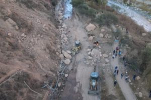 Desprendimiento de rocas afecta acceso a parques en La Paz