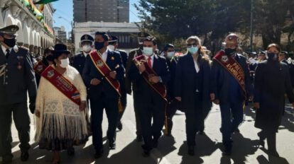 Aniversario patrio en Oruro