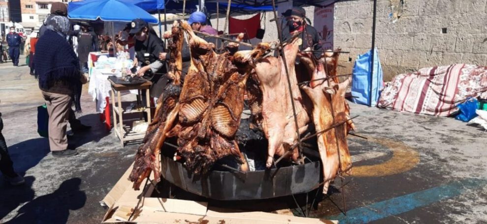 Feria de platos bandera en Oruro